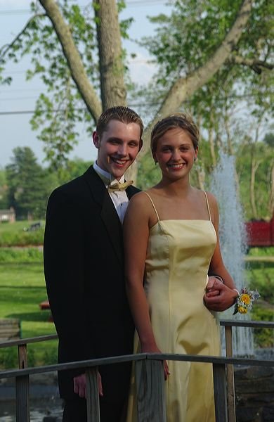 prom2002_037.jpg
