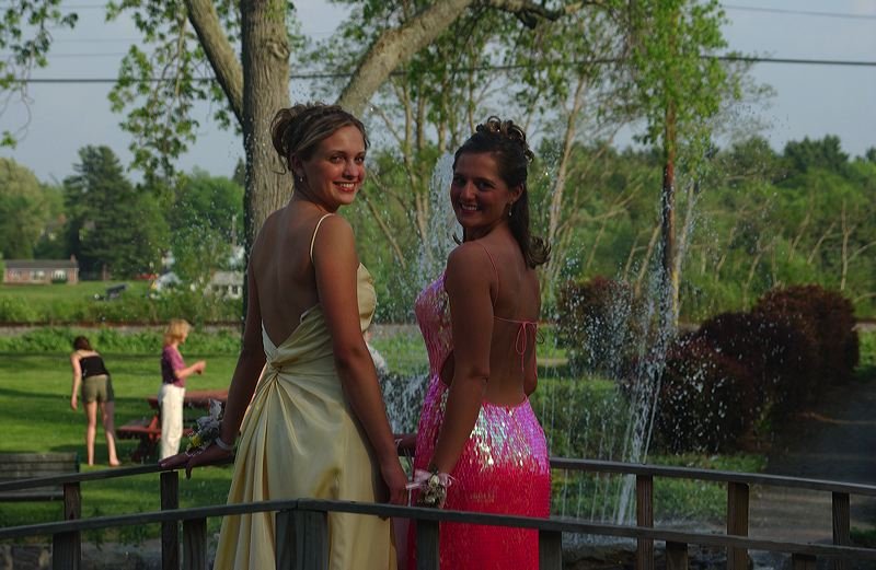 prom2002_040.jpg