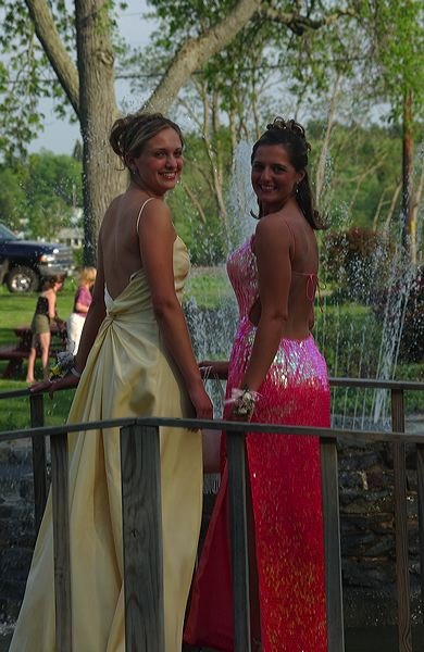 prom2002_041.jpg