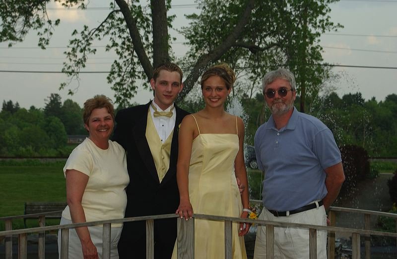 prom2002_048.jpg