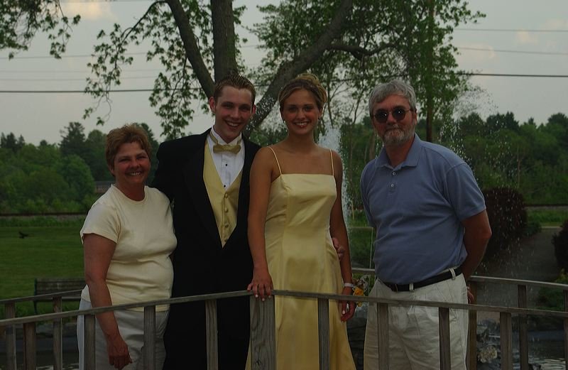 prom2002_050.jpg